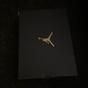 Jordan 4 retro gs messy room size 6